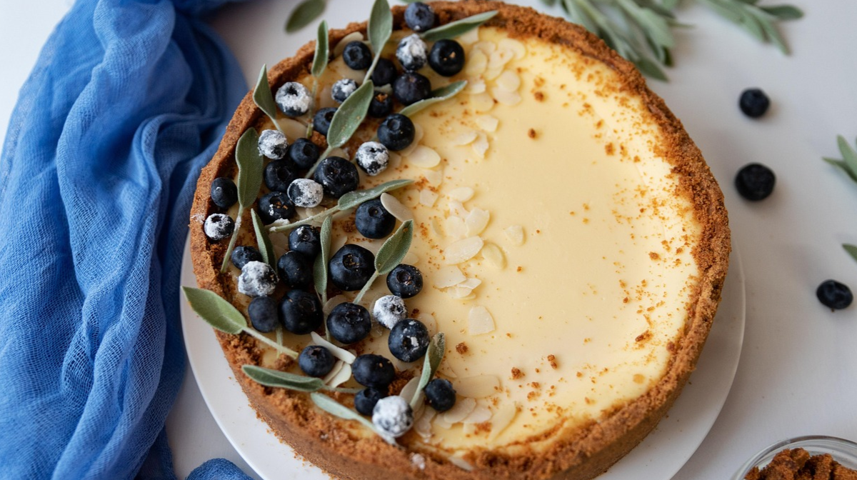 Кажуть, що це неймовірна насолода: рецепт ніжного чизкейка без випічки