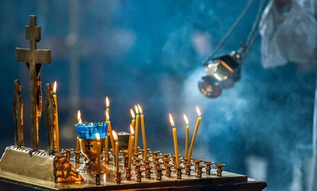 Що нести до церкви у Дмитрівську поминальну суботу - фото 570999