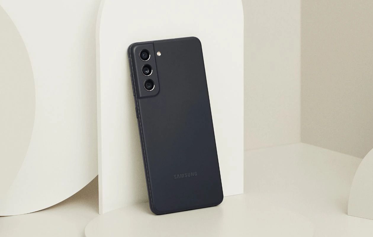 Samsung Galaxy S21 FE отримав, можливо, найважливіше оновлення за всю свою історію