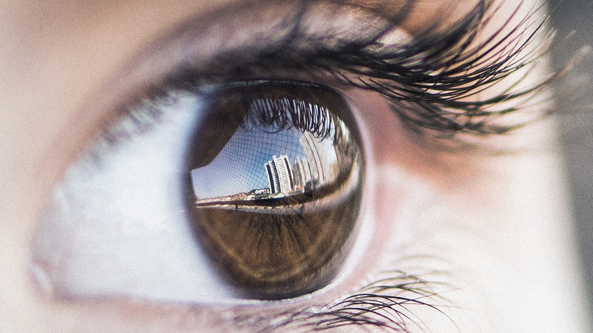 Як уберегти очі під час відключень світла: поради від НСЗУ