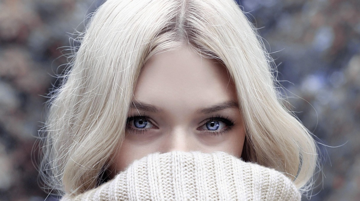 Найтрендовіші светри осені-зими 2025: що носитимуть модниці цього сезону