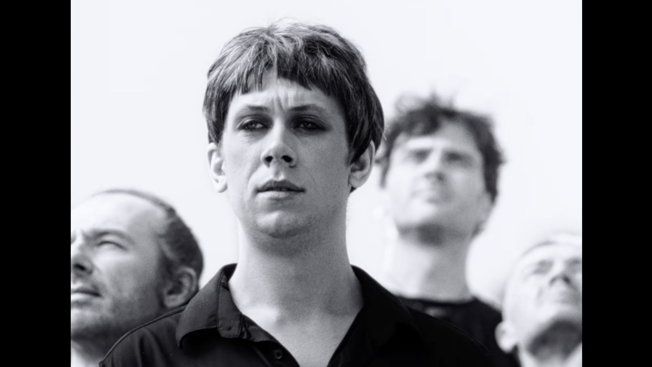 Як молоді артисти відтворили легендарний кліп Океану Ельзи через 27 років - фото 1