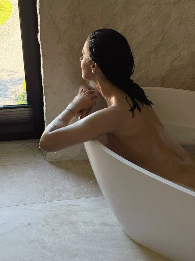 Маша Єфросиніна голою у ванні поділилася думками про силу і вразливість - фото 571592