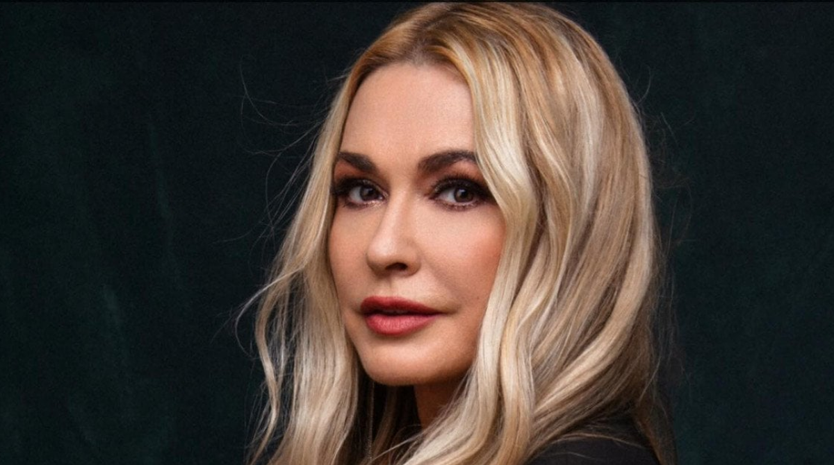 Ольга Сумська відреагувала на хейт через Радіодиктант, який читала її сестра