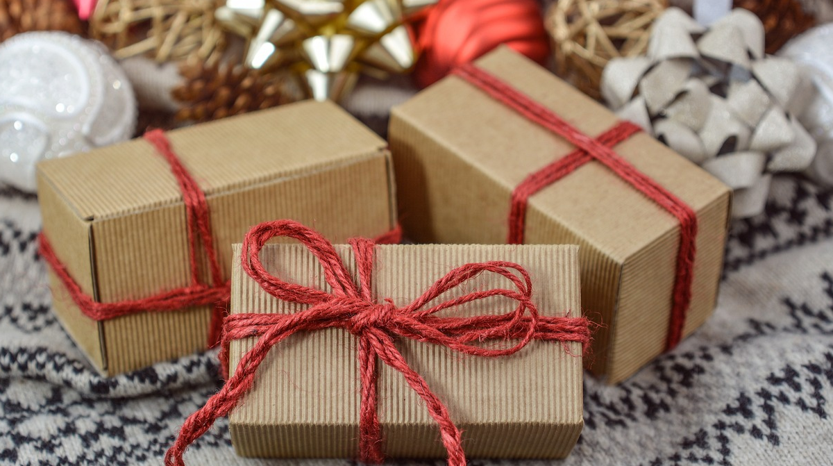 Що подарувати дівчинці на День святого Миколая: ідеї для будь-якого віку та бюджету