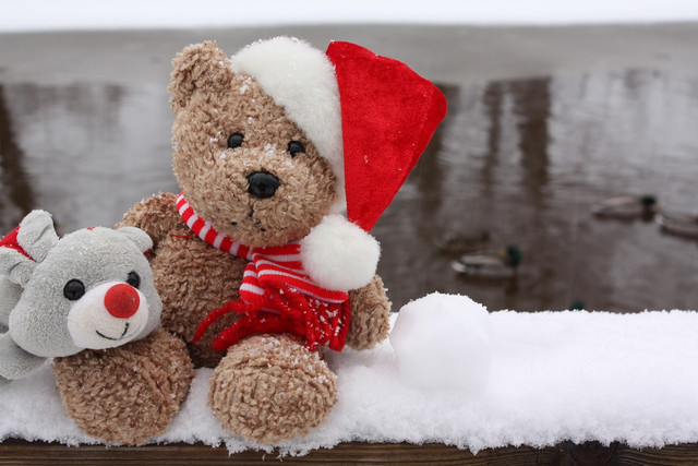 Що подарувати дівчинці на День святого Миколая: ідеї для будь-якого віку та бюджету - фото 571748