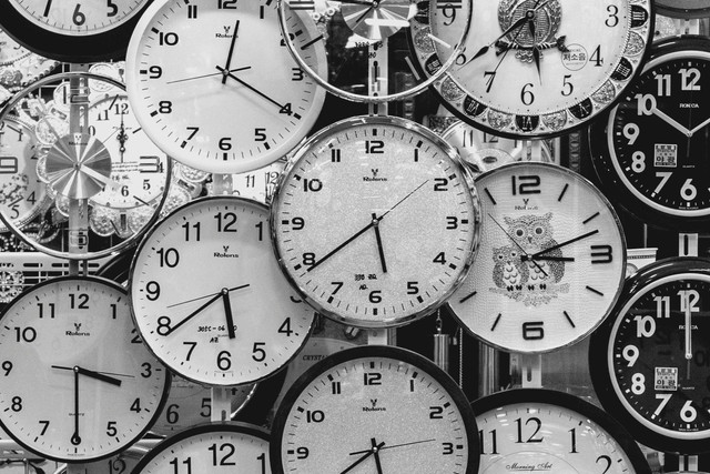 Годинник із сімейним фото або гравіюванням - фото 571888