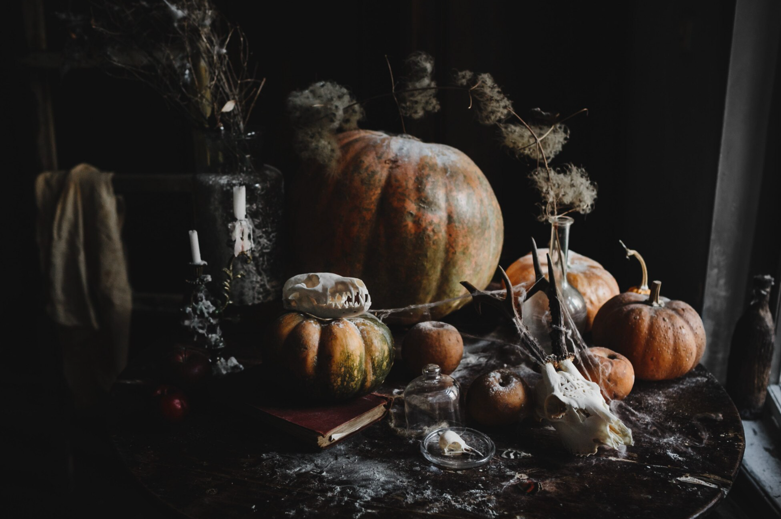 Яке свято відзначають 31 жовтня: традиції, заборони і прикмети на цей день