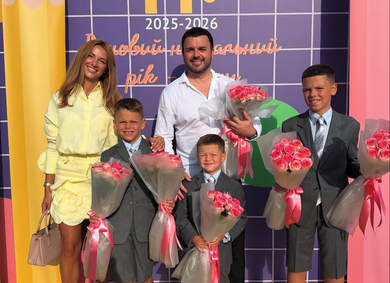 Дружина Решетніка натякнула на вагітність: фанати певні, що подружжя чекає донечку