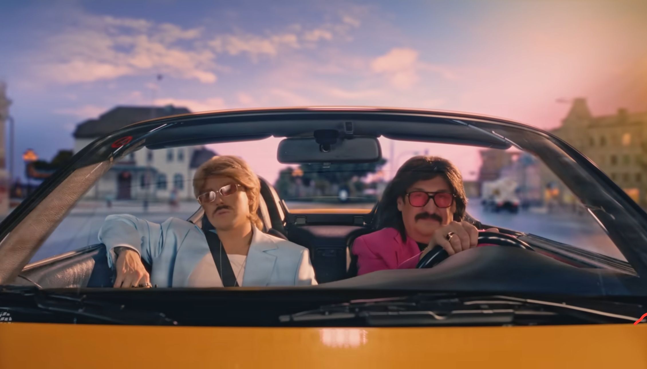 Артем Пивоваров і Степан Гіга об’єднали покоління: вийшов кліп “Mamma Mia”