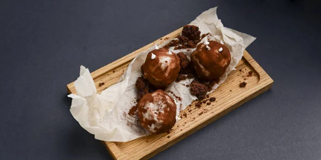 Тістечко 'Картопля' без випічки: смак, який повертає у дитинство - фото 572428