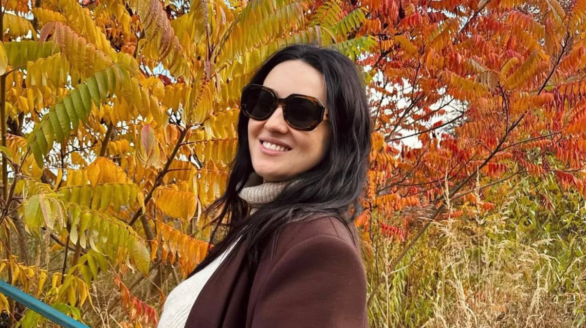 Соломія Вітвіцька кардинально змінила імідж: у новому образі вразила фото з балкона