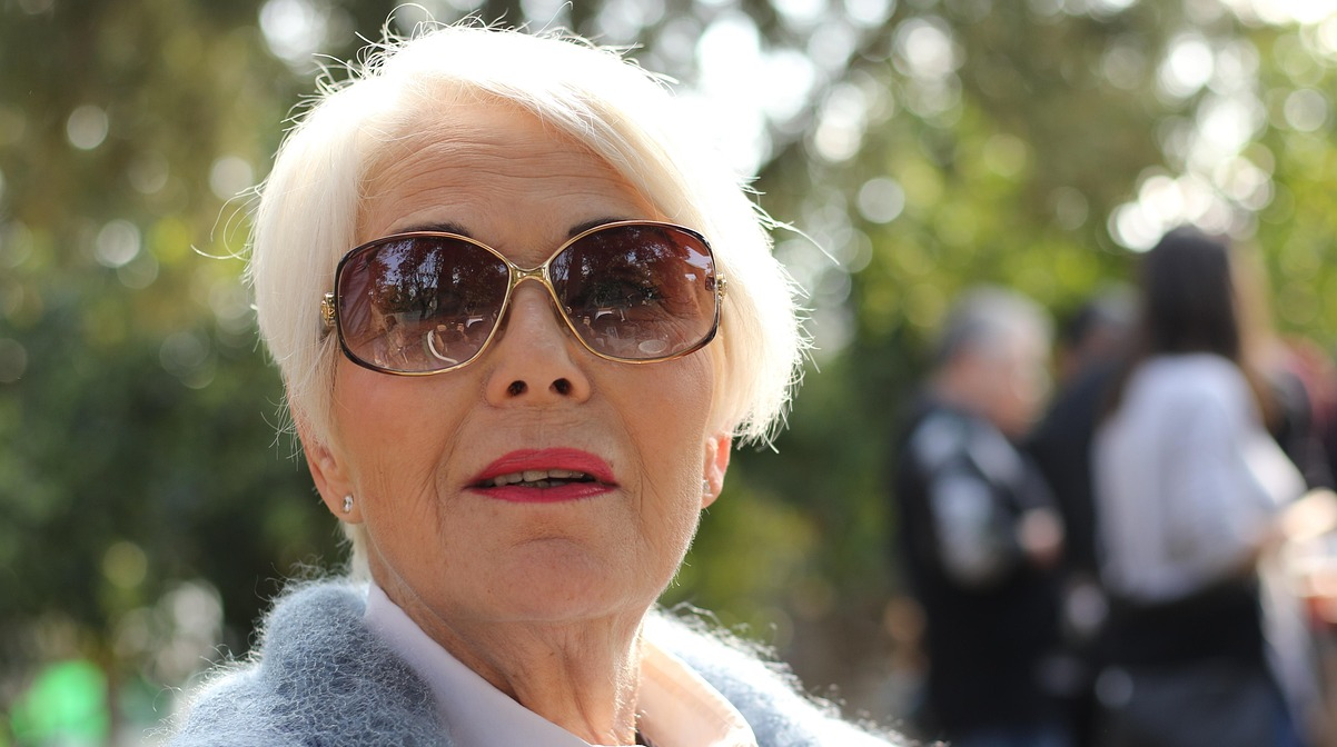 Названо звички, які допомагають уповільнити старіння: це радять науковці