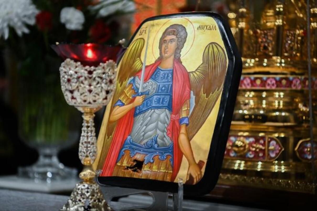 Михайлів день 21 листопада: чому не варто різати їжу ножем та рубати дрова сокирою у свято