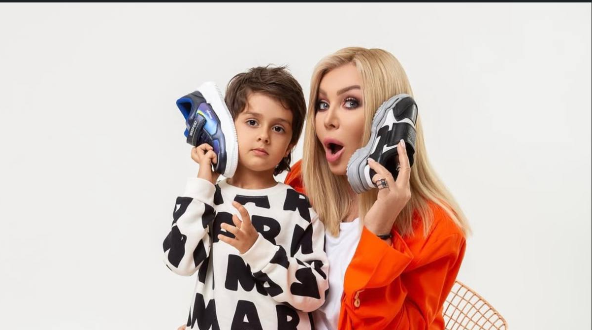 Ірина Білик поросила поради у фанатів щодо виховання свого 10-річного сина