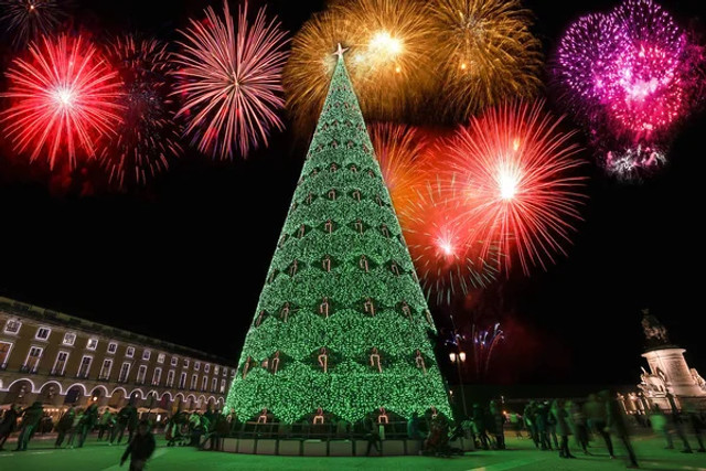 9 міст Європи, де Новий рік перетвориться на казку: куди поїхати вже цього сезону - фото 573258