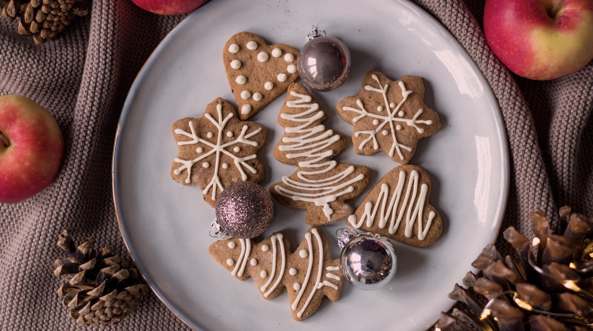 Миколайчики, які пахнуть зимою: рецепти святкового печива, що полюблять діти й дорослі