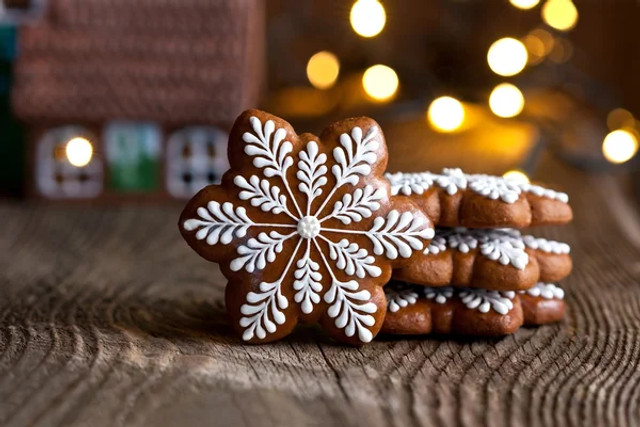 Миколайчики, які пахнуть зимою: рецепти святкового печива, що полюблять діти й дорослі - фото 573407