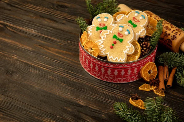 Миколайчики, які пахнуть зимою: рецепти святкового печива, що полюблять діти й дорослі - фото 573408