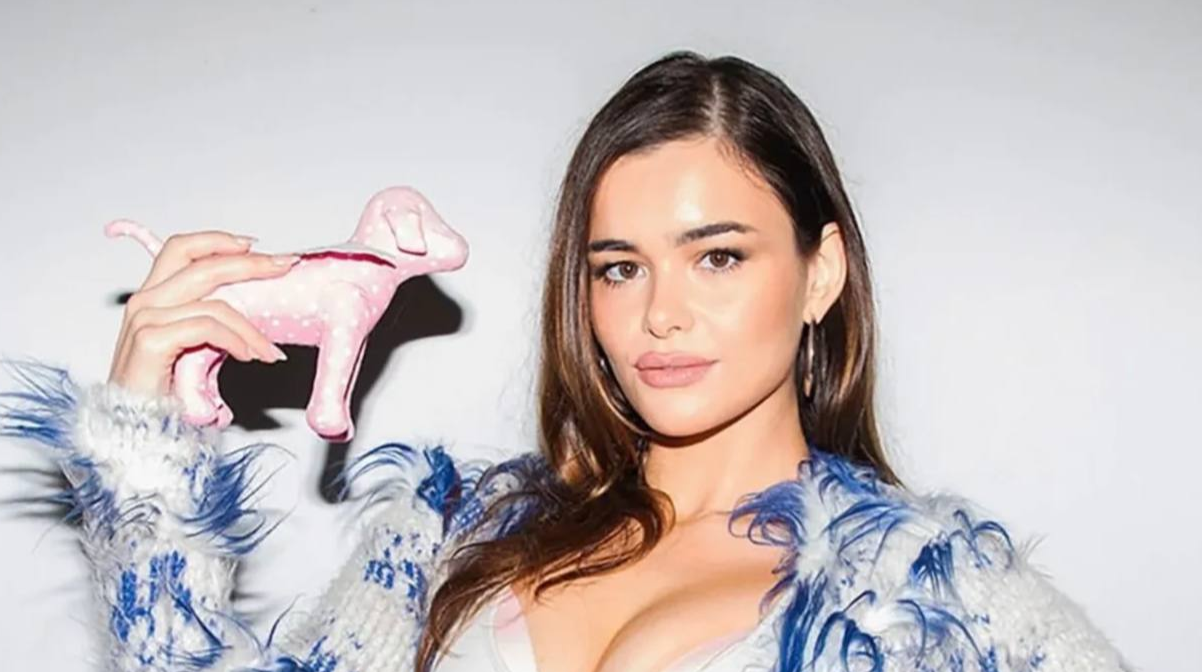 Барбі Феррейра - фото 1