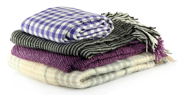 Як підготуватися до блекауту: речі, які варто мати вдома для тепла і спокою - фото 573594