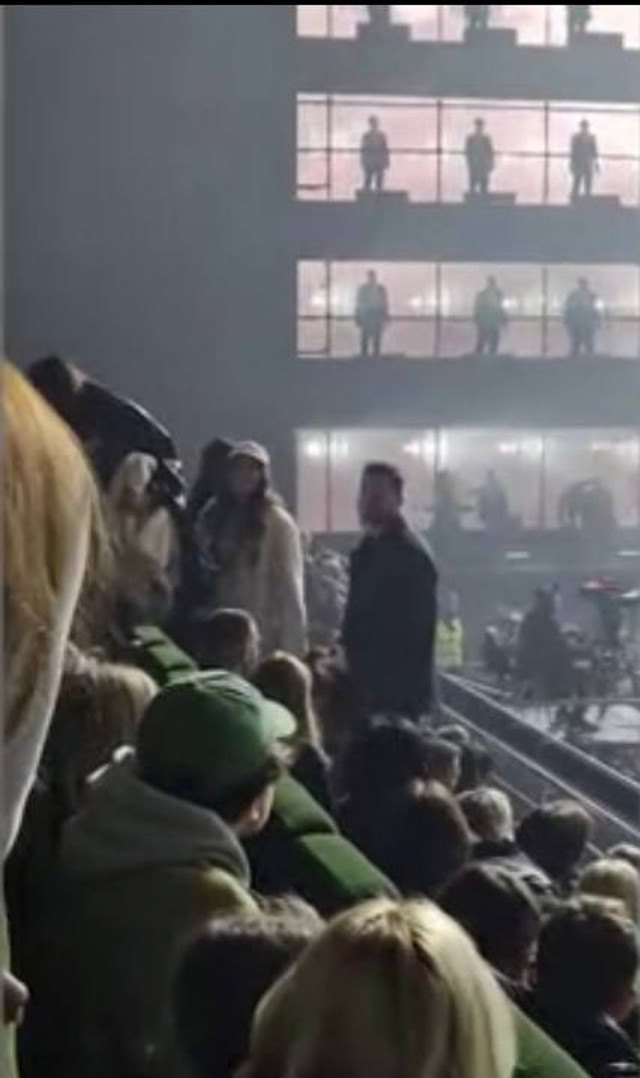 Наталку Денисенко помітили з ймовірним коханим на концерті Пивоварова - фото 573881