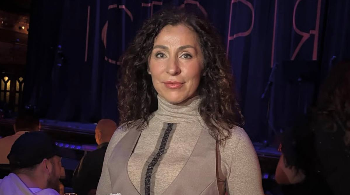 Надія Матвєєва вразила осіннім образом – телеведуча показала стильну фотосесію у столиці