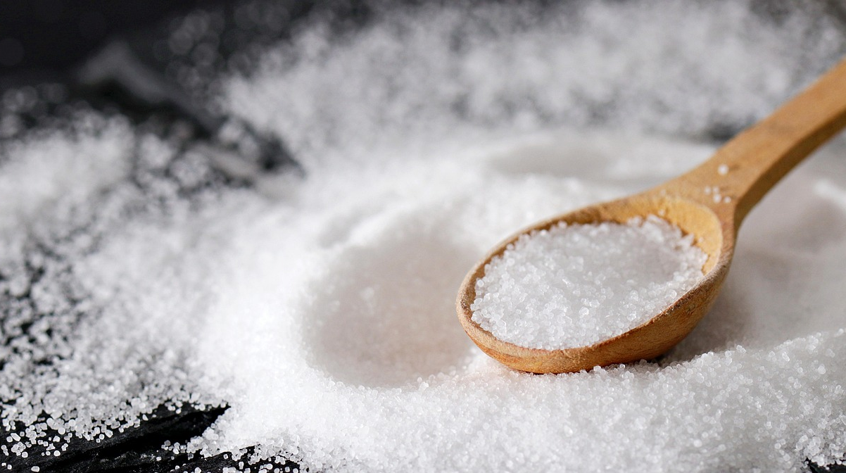 Три способи позбутися неприємних запахів в оселі: як звичайна сіль допоможе навести лад