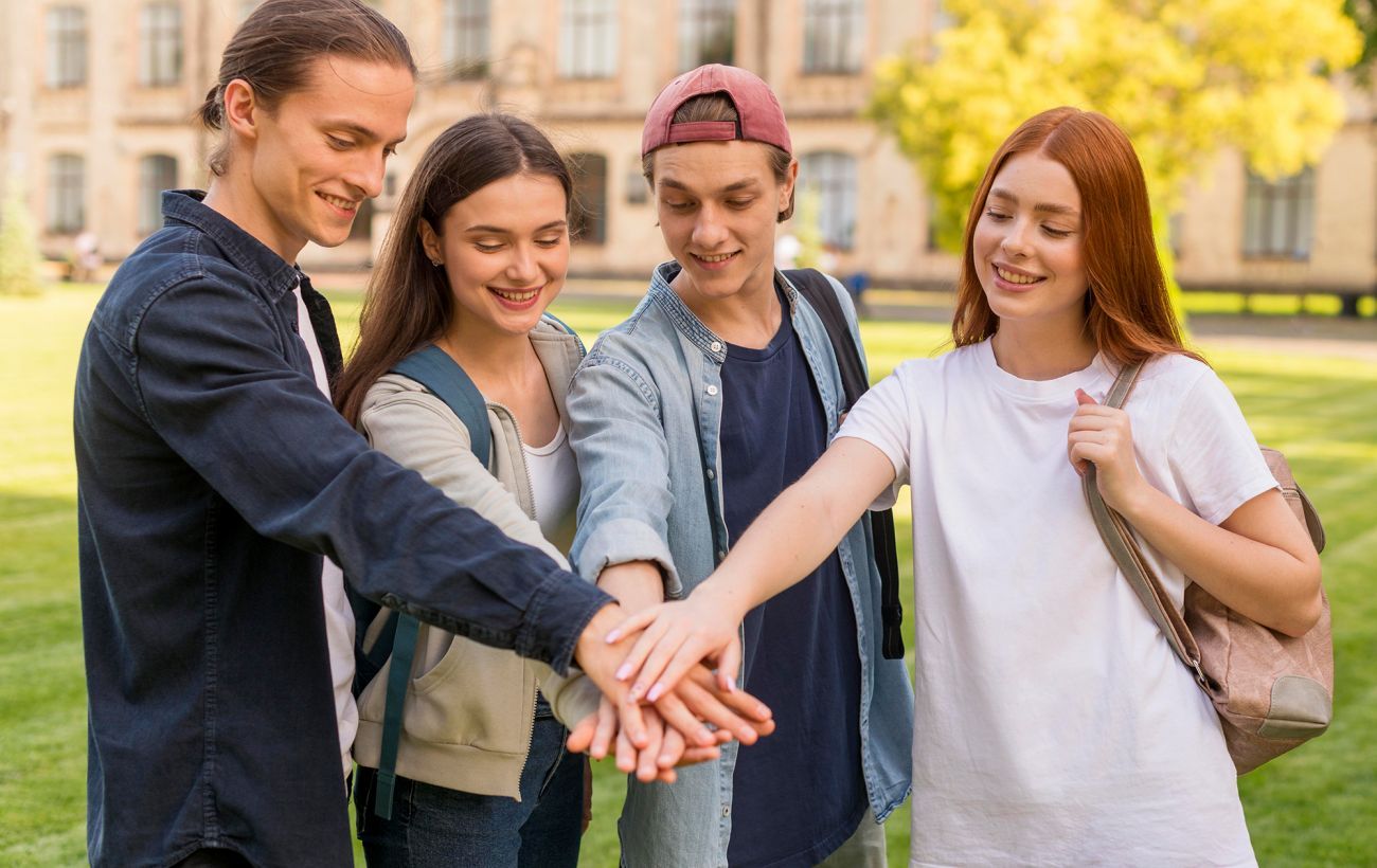 Бажаю тобі легко знаходити відповіді на всі питання: обирайте привітання для студентів