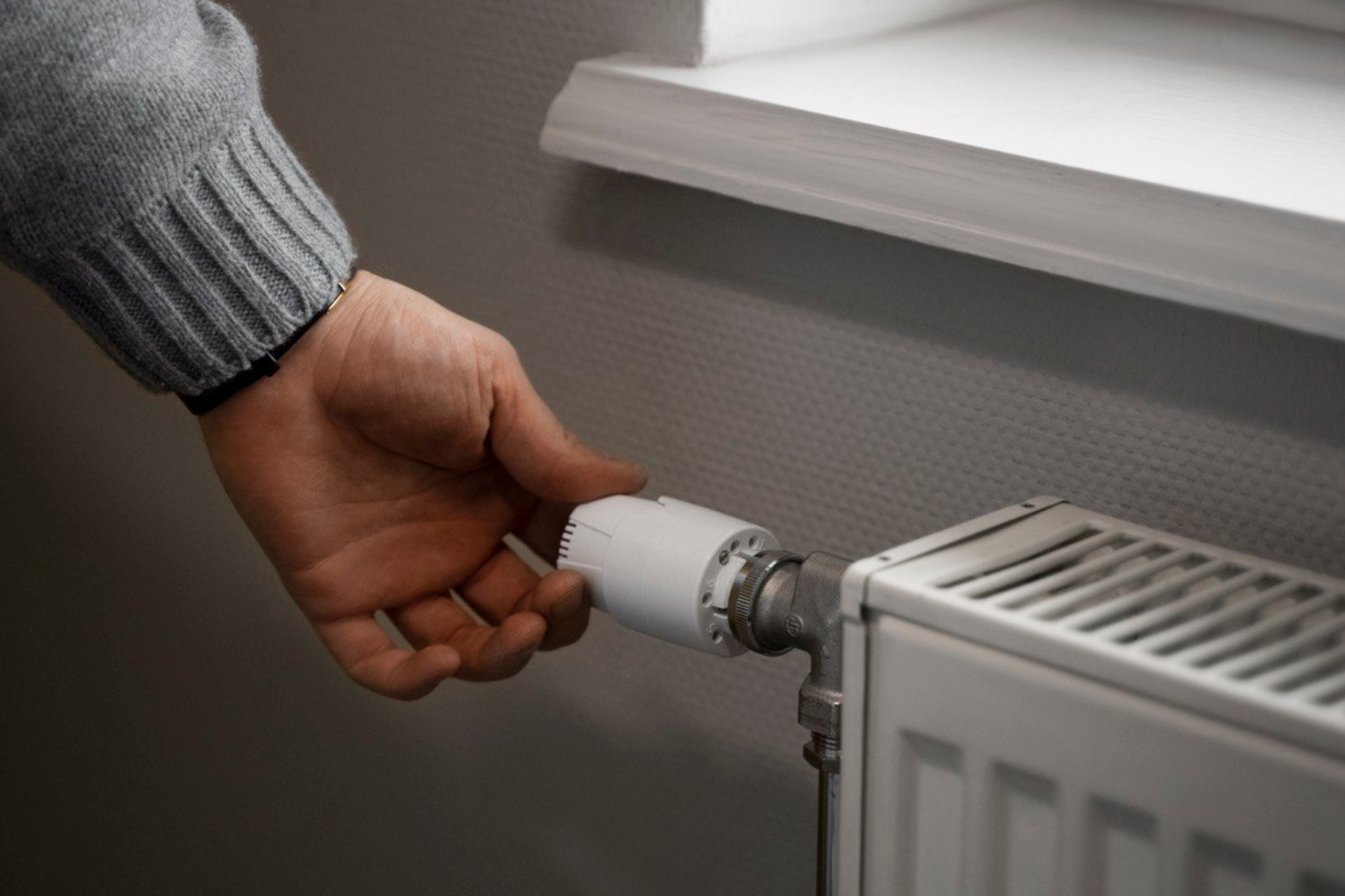 Фольга за батареєю взимку – економія тепла чи марна витрата часу