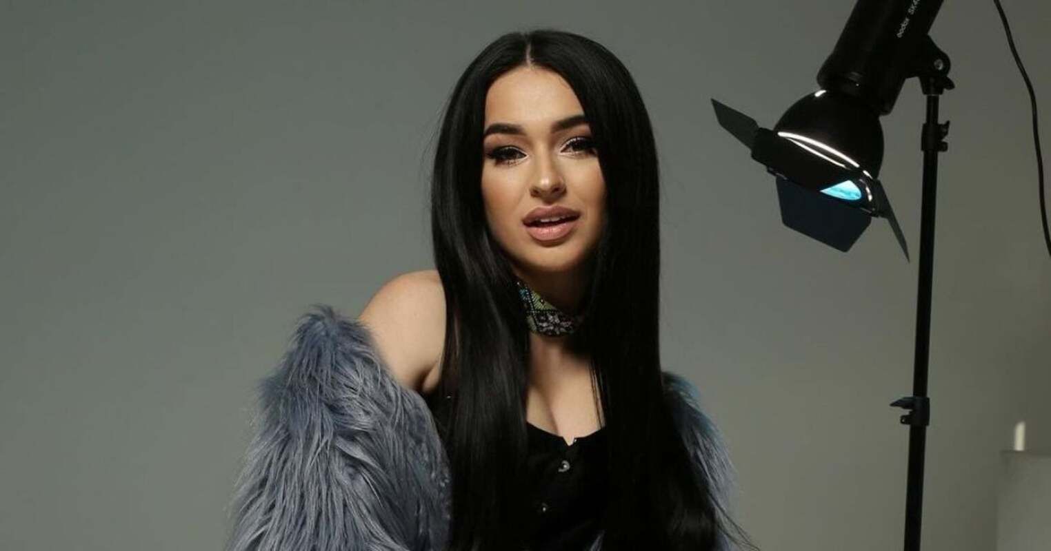 Без "чарівних пігулок": відома українська співачка розкрила секрети свого схуднення