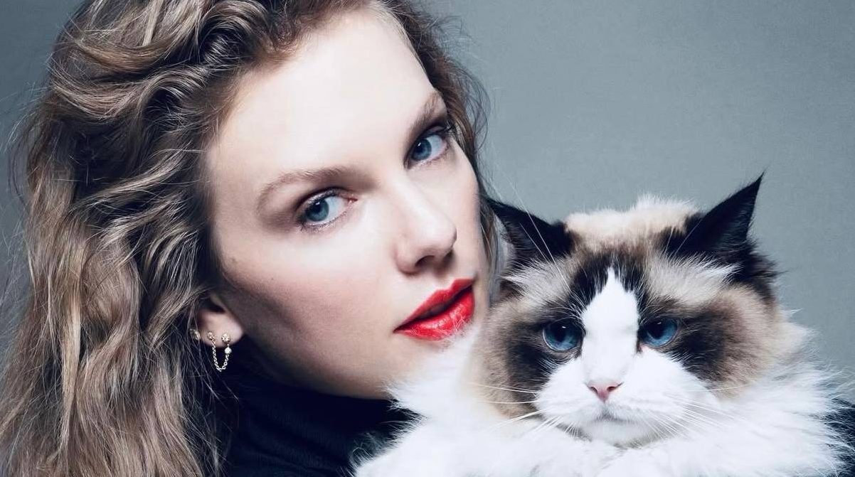 Домашні улюбленці зірок, які схожі на своїх господарів: милі фото до Дня домашніх тварин