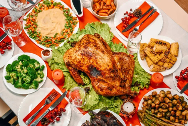 Чим живе Америка на День Подяки: головні традиції великого свята - фото 575185