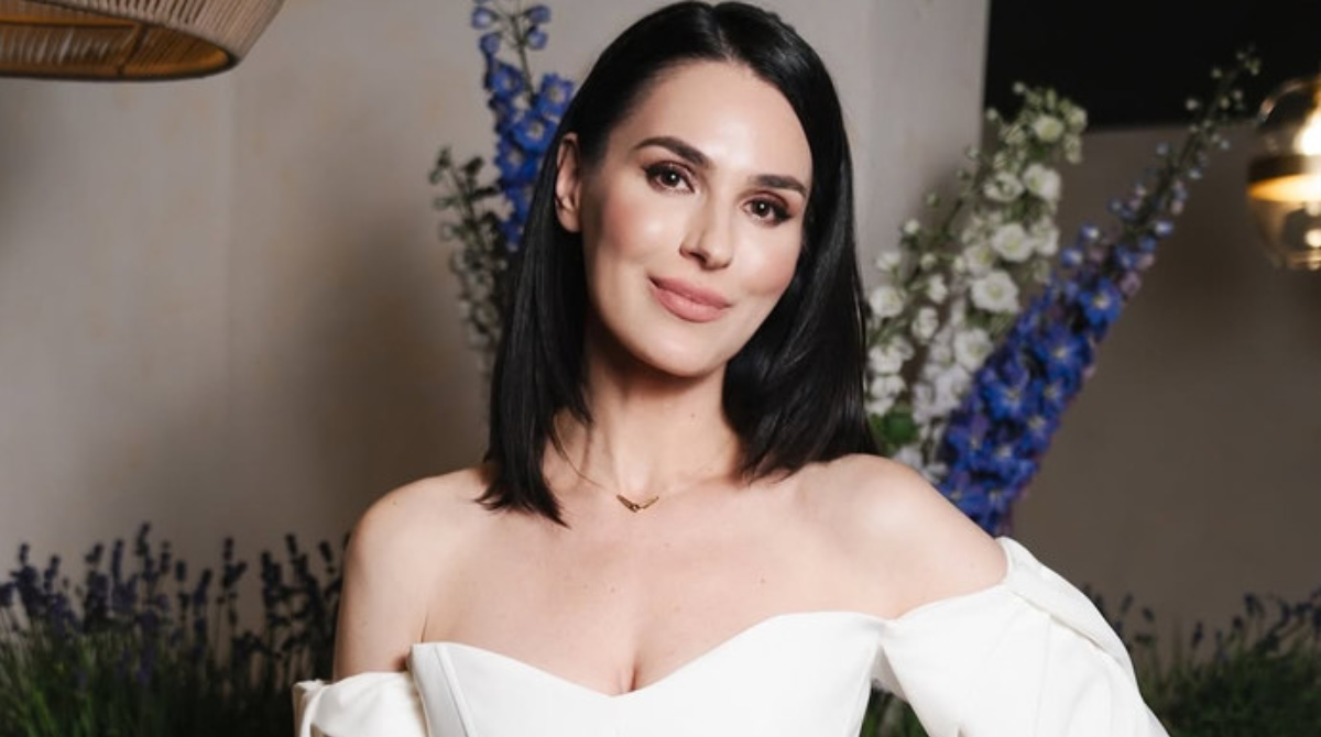 Єфросиніна розповіла, за рахунок чого живе та як ділить фінанси з чоловіком-військовим