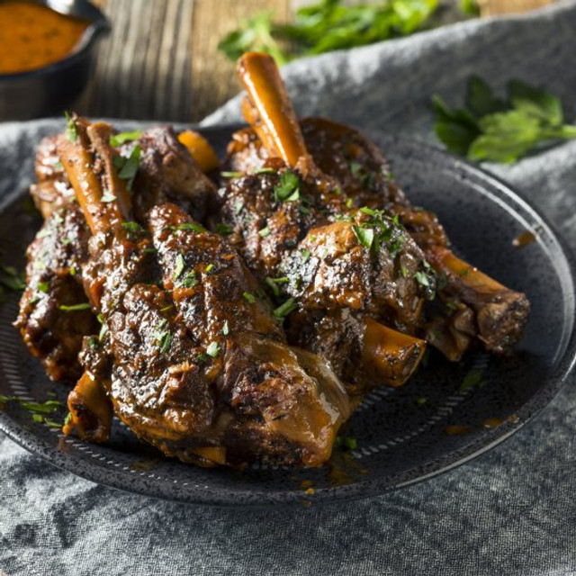 Традиційні страви на Хануку: що приготувати цього року на єврейське свято - фото 575273