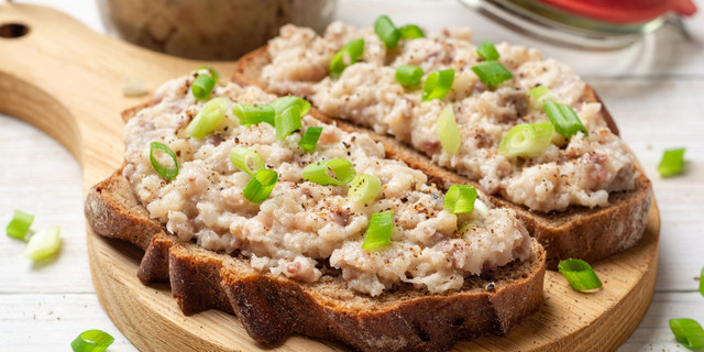 Традиційні страви на Хануку: що приготувати цього року на єврейське свято - фото 575274