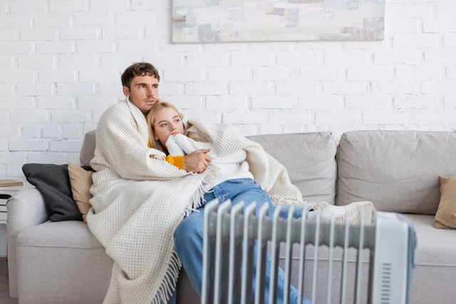 Квартира стане теплішою навіть без опалення: як зігрітися вдома у складних умовах - фото 575668