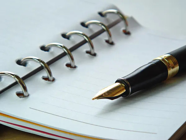 Що подарувати вчителю на Новий рік: ідеї, які йому точно сподобаються - фото 576949