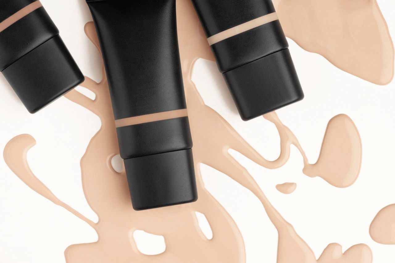 7 помилок із тональним засобом, через які макіяж виглядає недоглянутим