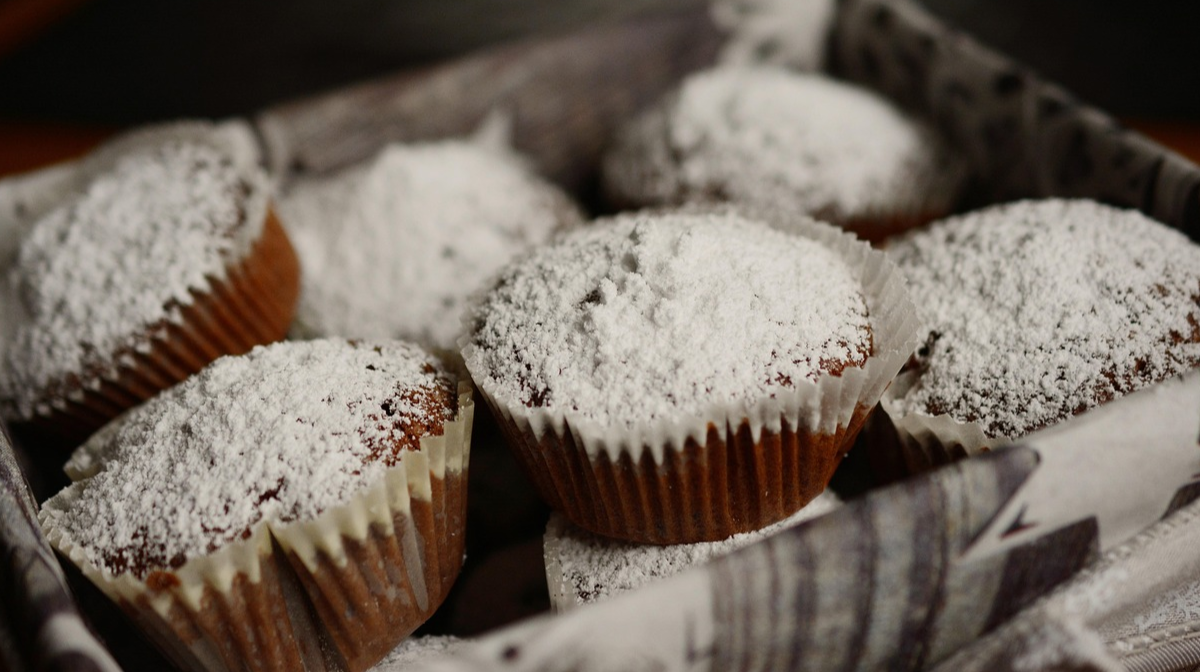 Як приготувати шоколадне суфле з авокадо: ніжний десерт без вершків, що підкорює