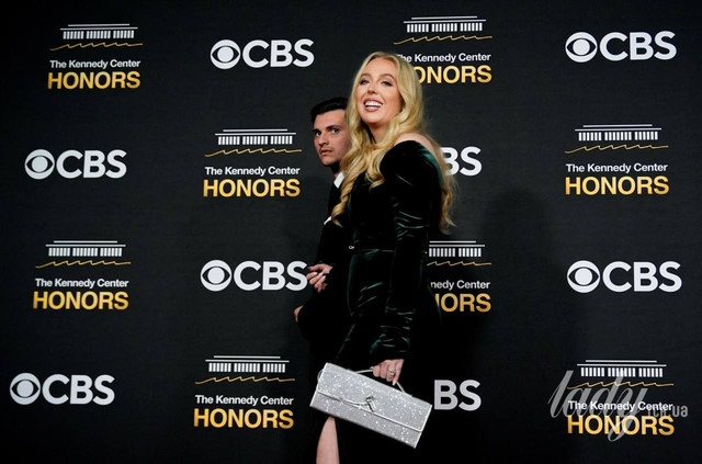 Тіффані Трамп з чоловіком - фото 577960