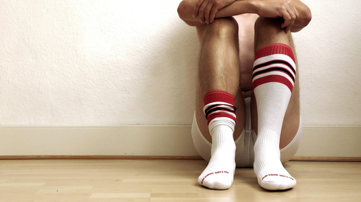 Як повернути білосніжний вигляд шкарпеткам: простий спосіб з тим, що є вдома