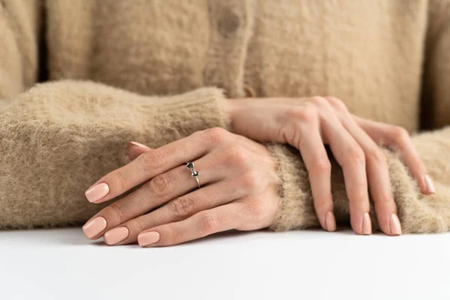 Нюдовий та мінімалістичний дизайн - фото 578094