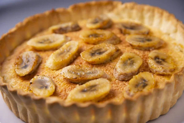 Швидкий протеїновий тортик у мікрохвильовці: як приготувати корисний десерт за 10 хвилин - фото 578597