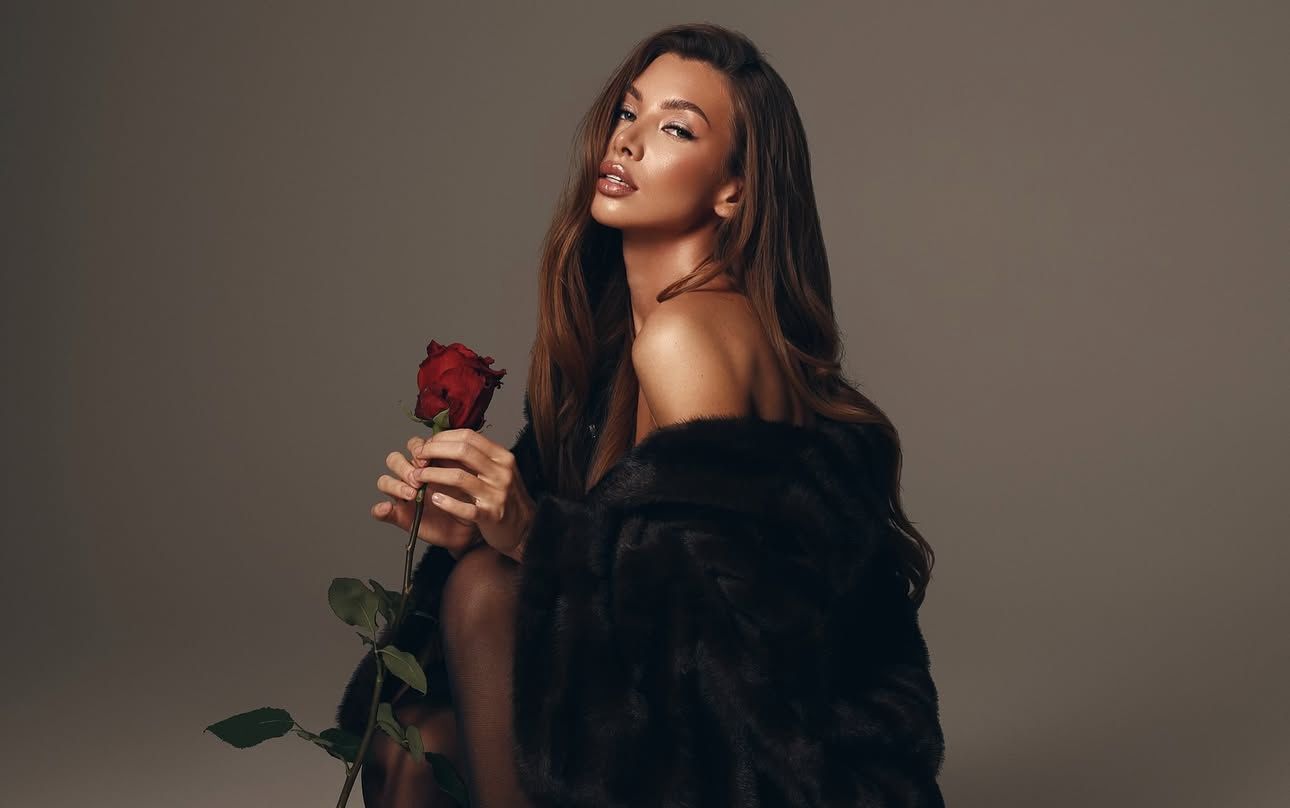 Ексучасниця “Холостяка” назвала фаворитку фіналу: з ким буде щасливий Цимбалюк