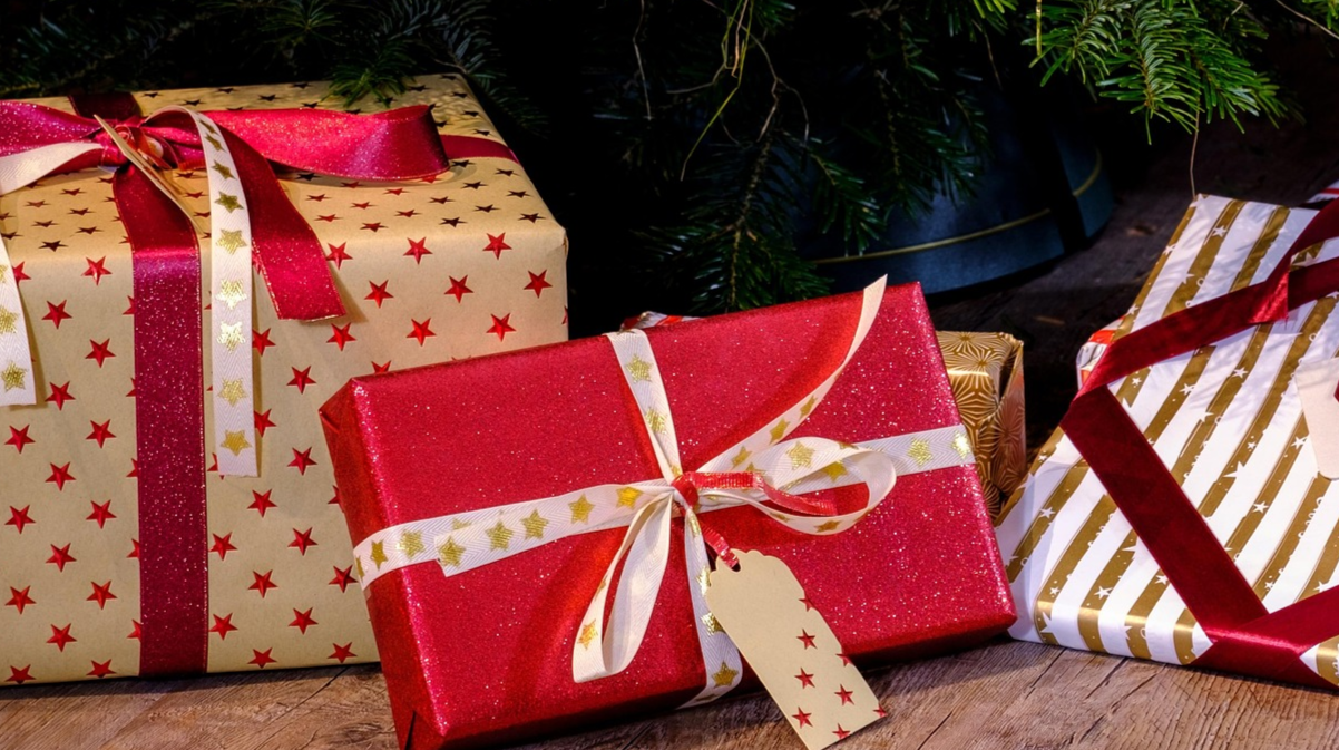 Подарунки на Різдво для рідних - фото 1