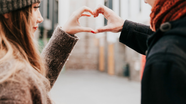Як знаки Зодіаку проявляють симпатію: особливості мови кохання - фото 579665