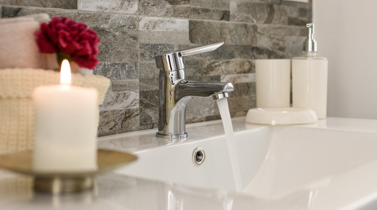 Вапняний наліт на крані - фото 1