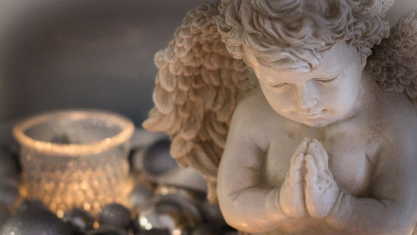 З Днем ангела Марії: щемливі привітання у віршах, листівках, прозі