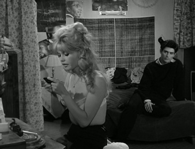 Бріджит Бардо у фільмі 'Істина' - фото 581947